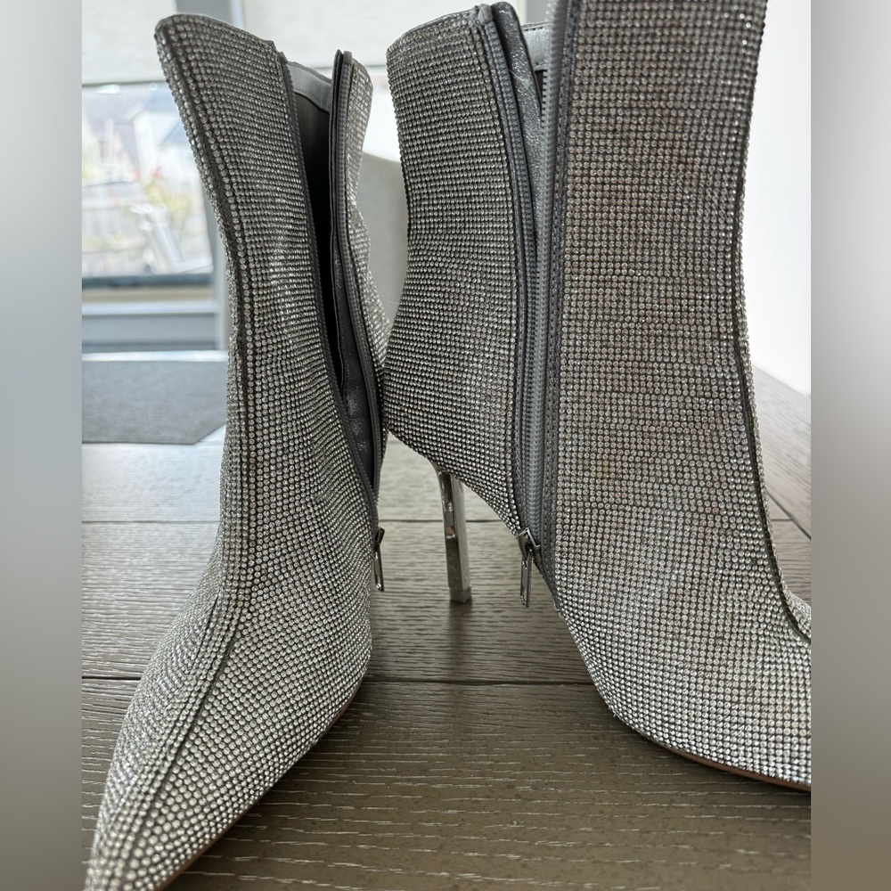 Steve Madden Elysia-R Bootie Silver 8.5 M - image 1